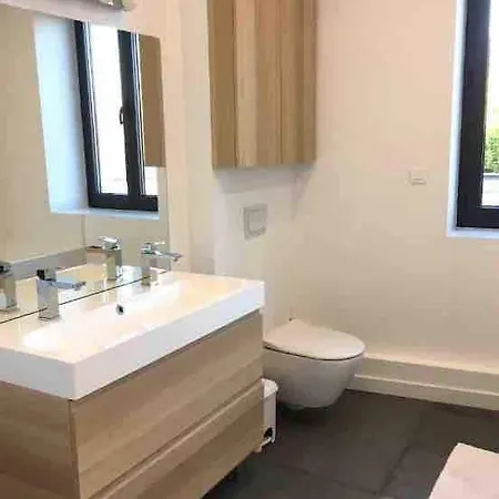 Demeure Familiale De Gamme 230m2 En Centre-ville De Tramway à 2 Min 10 Personnes *