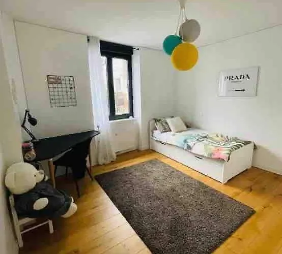 Demeure Familiale De Gamme 230m2 En Centre-ville De Tramway A 2 Min 10 Personnes 펜션 낭트