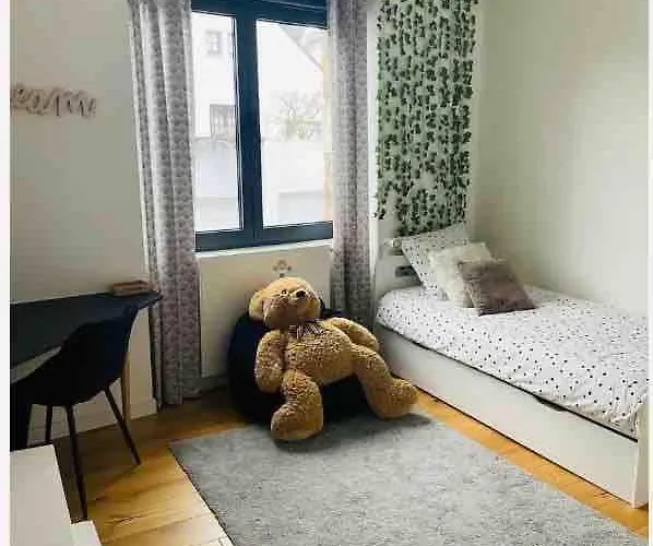 Demeure Familiale De Gamme 230m2 En Centre-ville De Tramway A 2 Min 10 Personnes