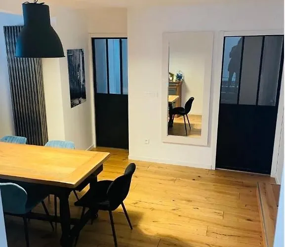 Demeure Familiale De Gamme 230m2 En Centre-ville De Tramway A 2 Min 10 Personnes * 낭트