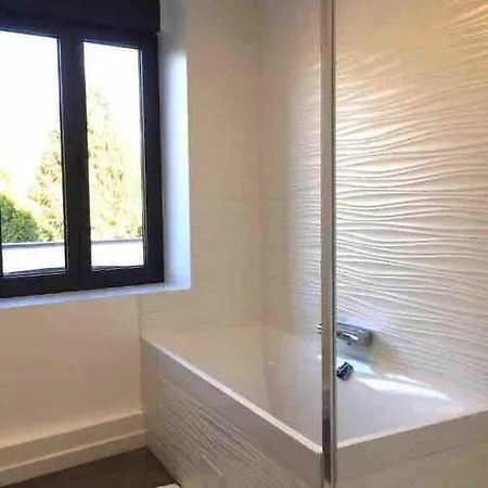 Demeure Familiale De Gamme 230m2 En Centre-ville De Tramway A 2 Min Holiday home *