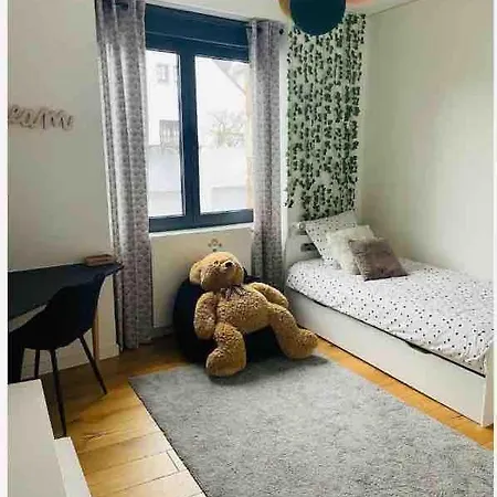 Demeure Familiale De Gamme 230m2 En Centre-ville De Tramway A 2 Min 10 Personnes