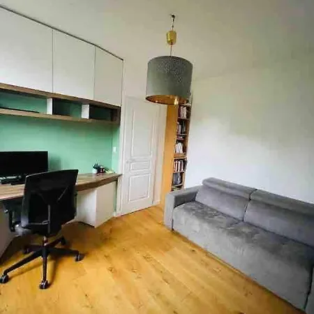 Demeure Familiale De Gamme 230m2 En Centre-ville De Tramway A 2 Min 10 Personnes 度假居 南特